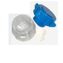 FRANTUMAPILLOLE IN ABS A 2 SCOMPARTI BASE TRASPARENTE COPERCHIO BLU DIMENSIONI 5,4X3,3X4,7 CM
