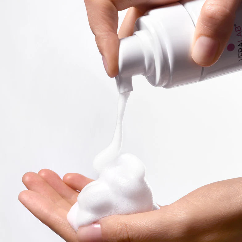 Veralab SPUMONE Detergente viso schiumogeno delicato 100 Ml